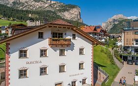 Apartments Restaurant Rusctlea